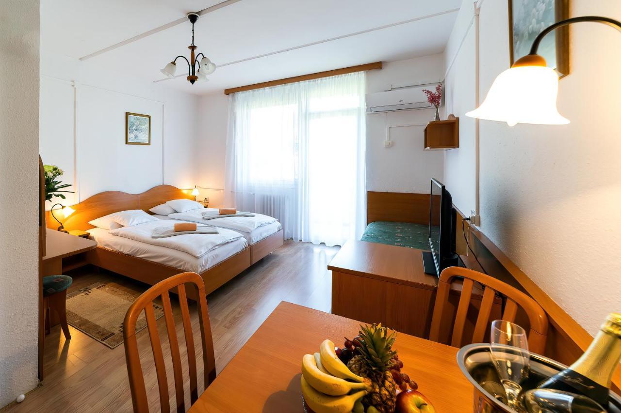 Napfeny Hotel Залакарош Экстерьер фото
