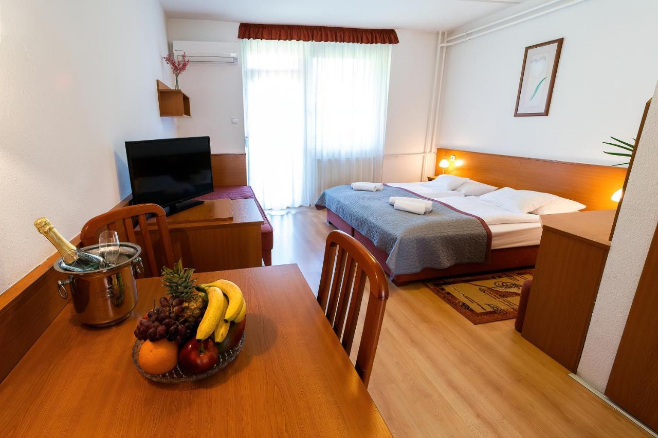 Napfeny Hotel Залакарош Экстерьер фото