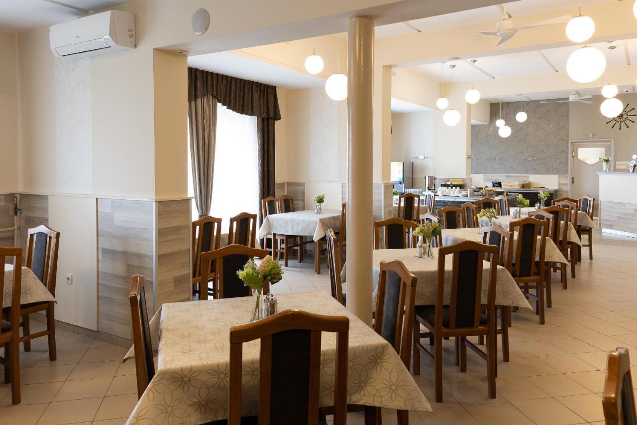 Napfeny Hotel Залакарош Экстерьер фото